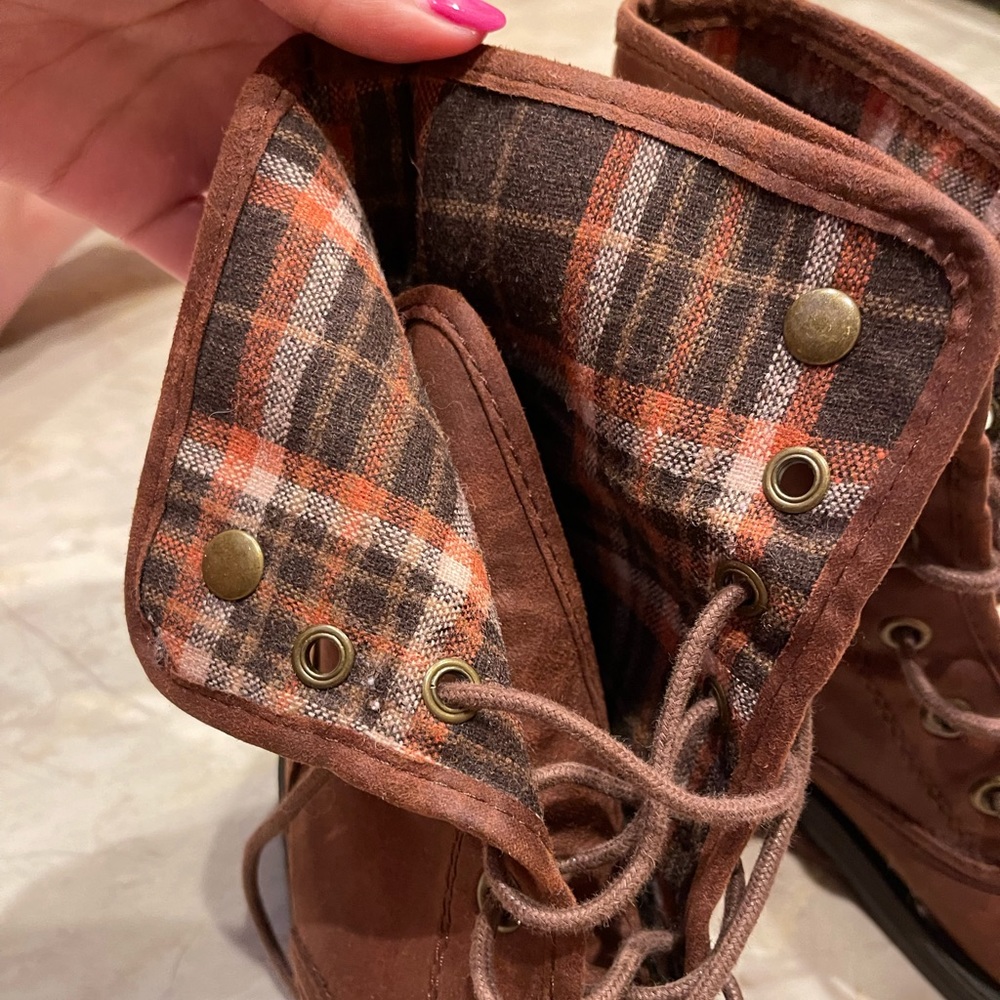 ARIZONA | Women’s Plaid Ankle Booties - Picture 3 of 6